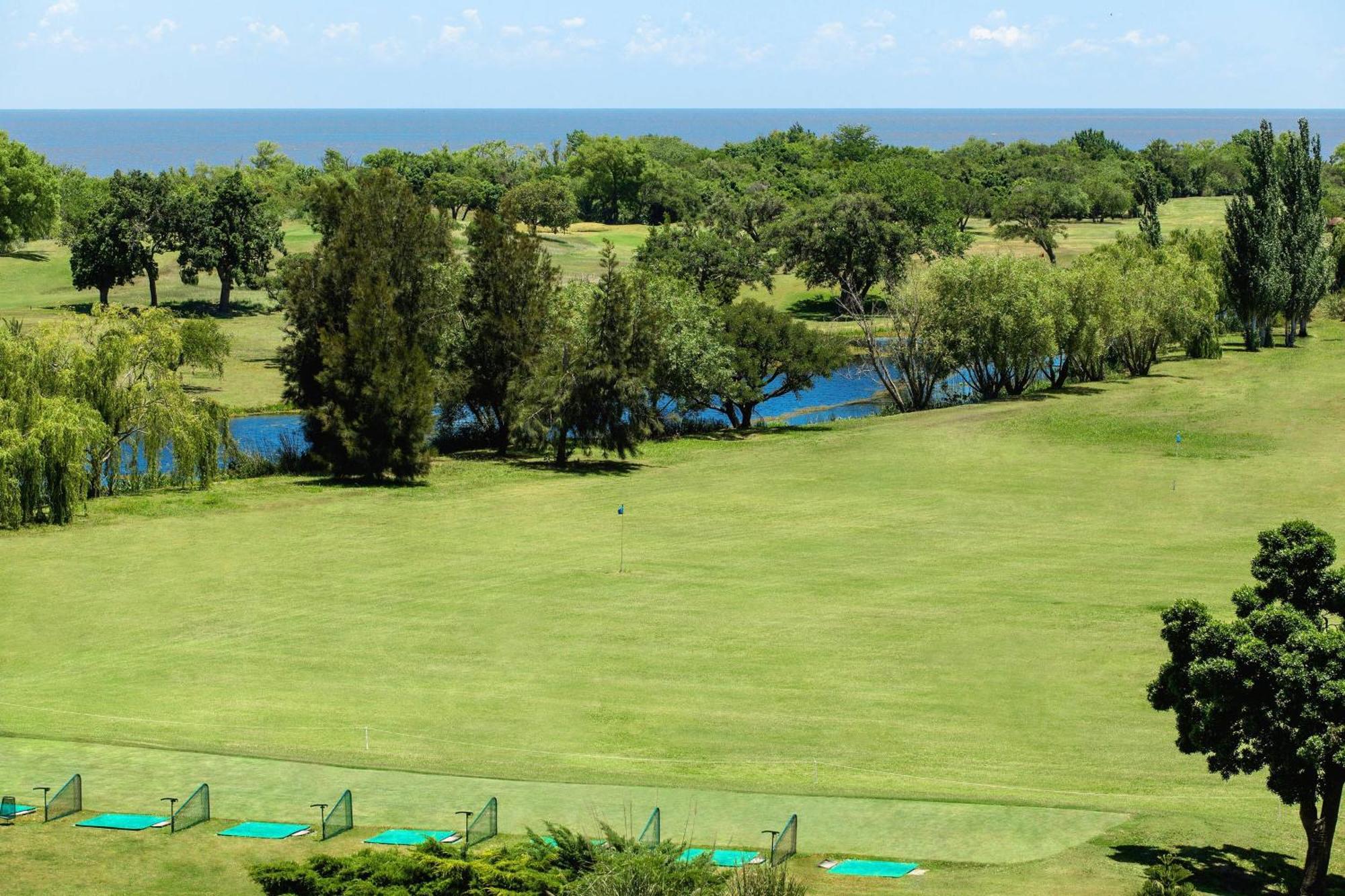 Sheraton Colonia Golf & Spa Resort Колония дел Сакременто Екстериор снимка View of the golf course