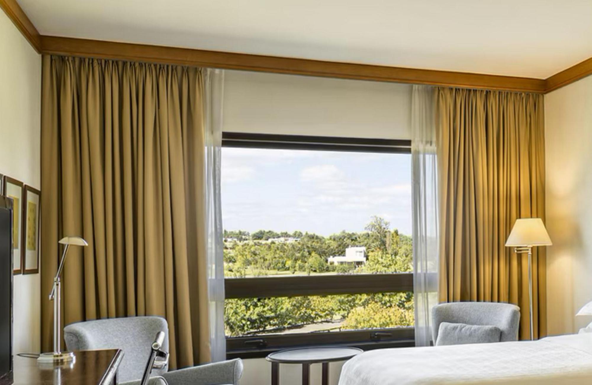 Sheraton Colonia Golf & Spa Resort Колония дел Сакременто Екстериор снимка Curtains
