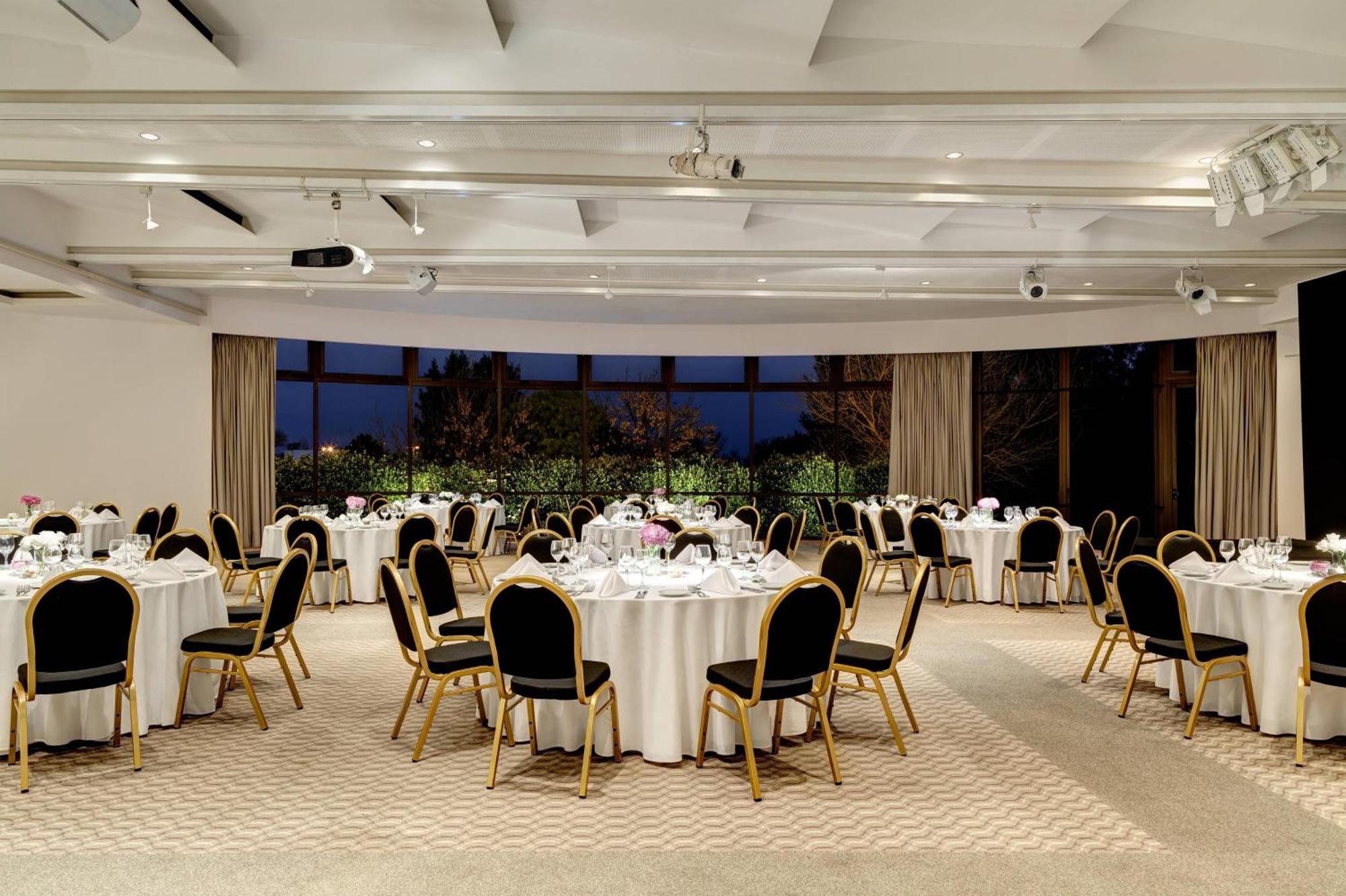 Sheraton Colonia Golf & Spa Resort Колония дел Сакременто Екстериор снимка The Westin Palace, Madrid